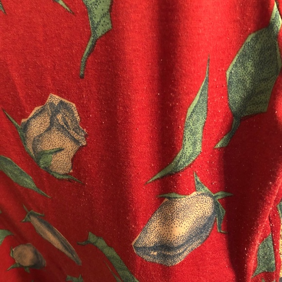 GC Red With Pale Blue Roses LulaRoe Julia (XL) - Picture 2 of 3